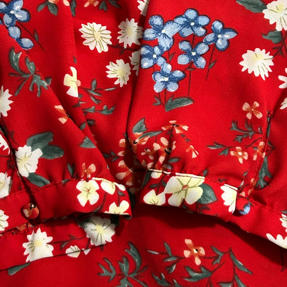 Kenar Red Floral Pleated Front Blouse Women’s Medium Tie Neck Button Up - Picture 5 of 8